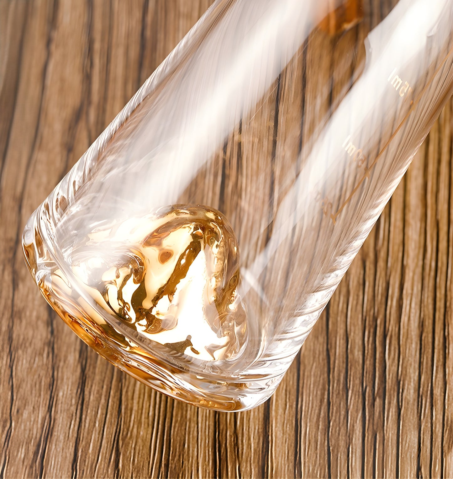 Set Bicchieri da Shot in Cristallo – Modello "Golden Mountain" 24K con Decanter 100 ml