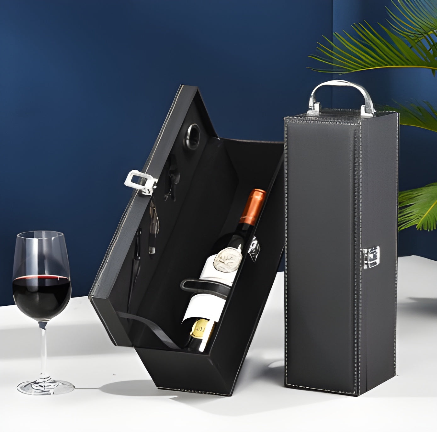 Cofanetto vino singolo in pelle PU con set accessori – Scatola regalo porta bottiglia GuerraHome