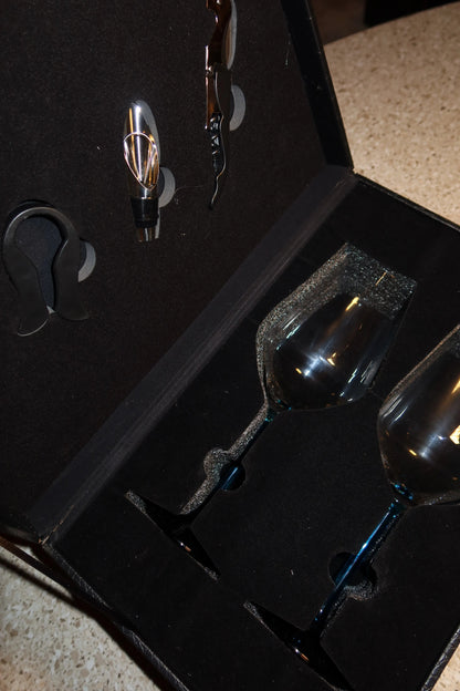 Coppia di Calici Blu con Cofanetto in Pelle