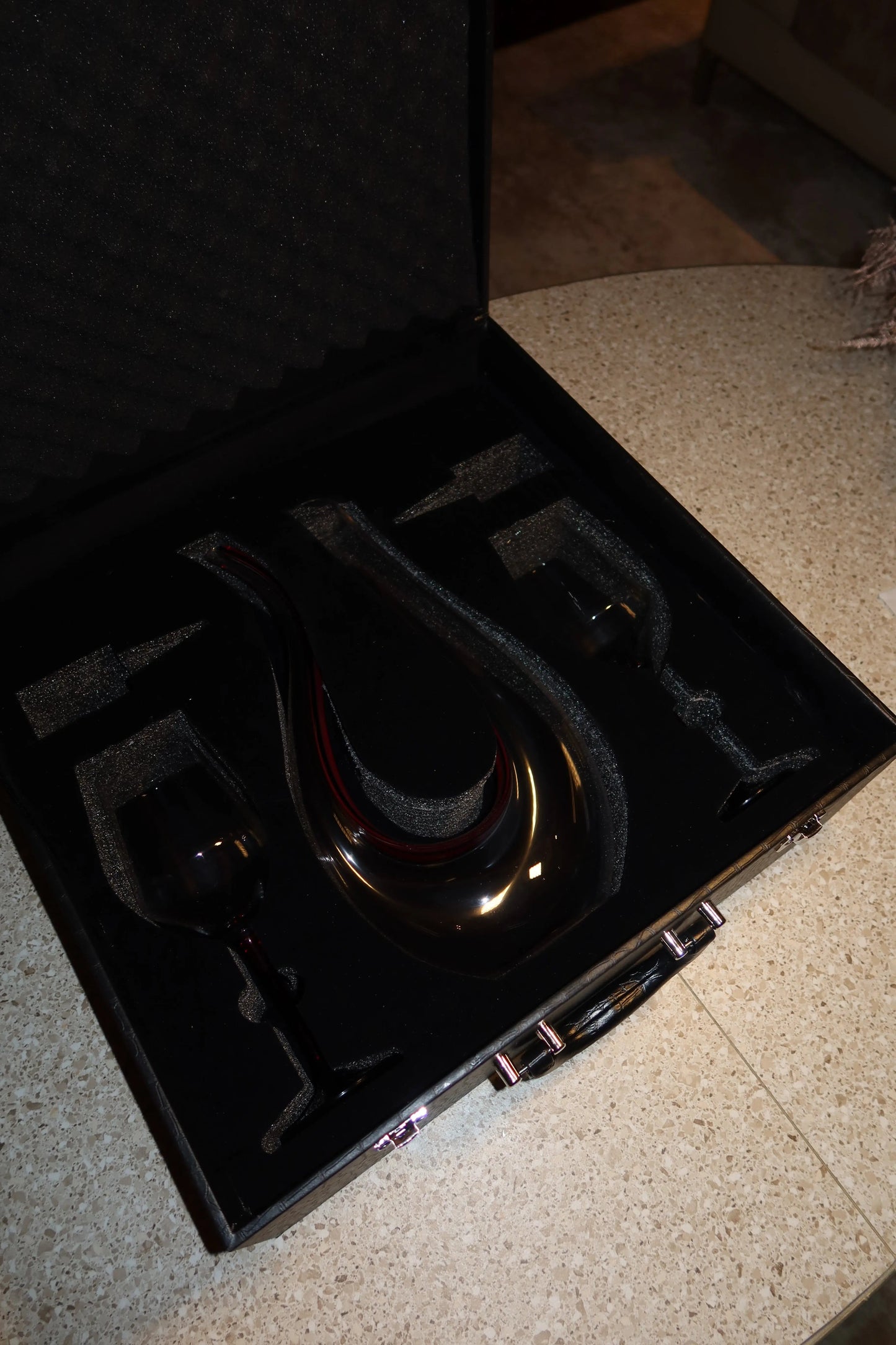 Coppia di Calici Red con Decanter "Waves" GuerraHome