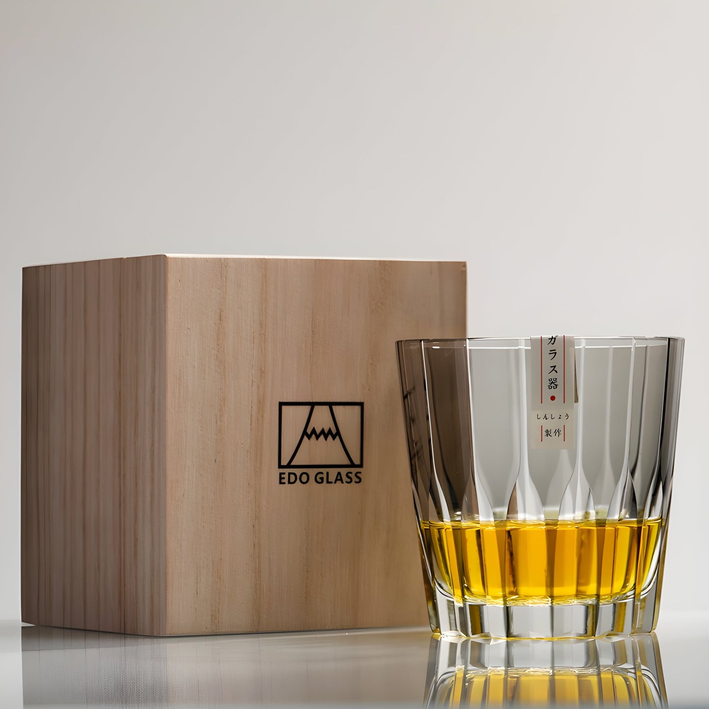 Bicchiere Edo Kiriko – Kagami Design 'Asterismo' – Scatola in Legno GuerraHome