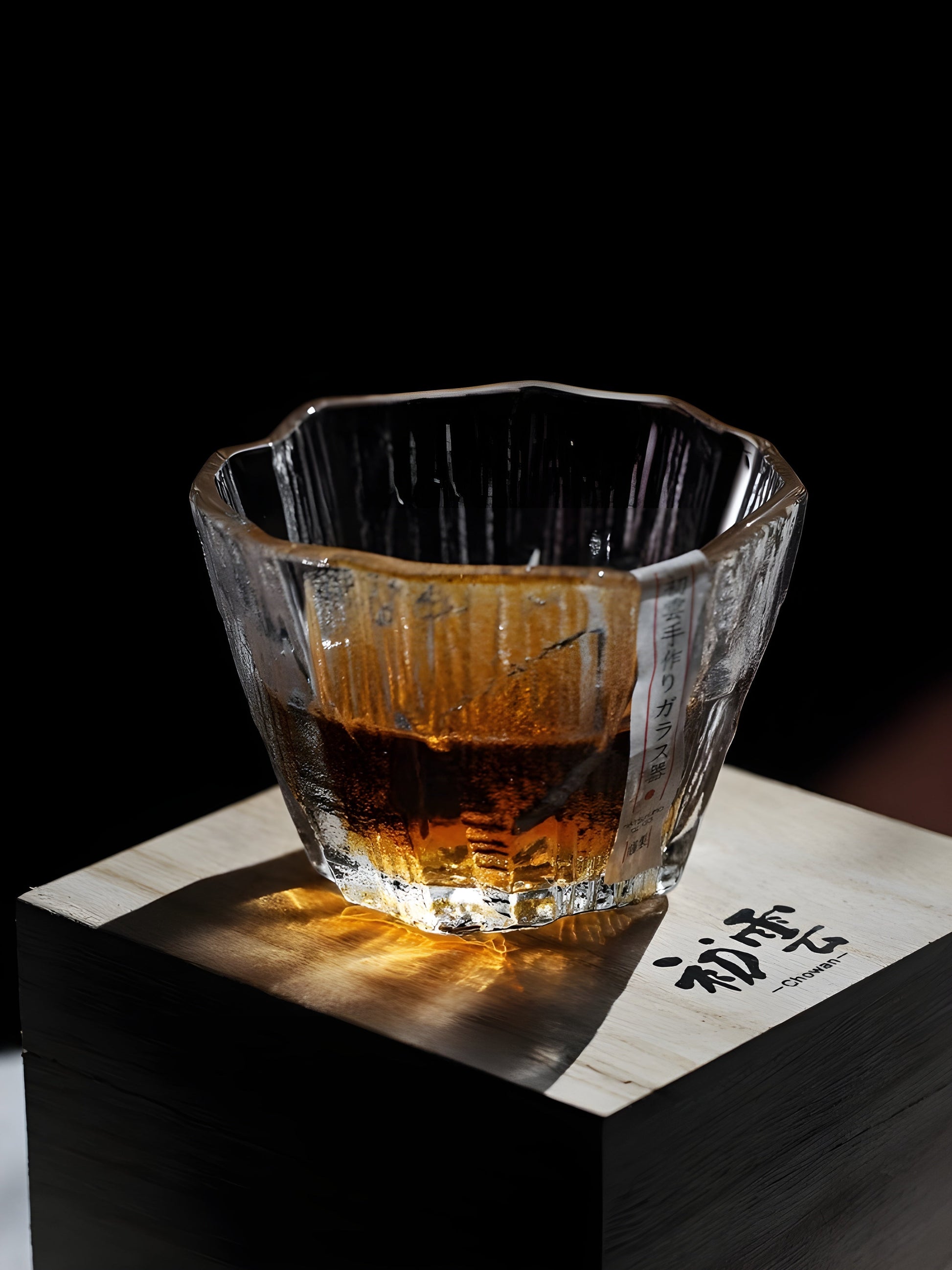 Bicchiere Whisky 'Ice Crystal' – Design Giapponese Irregolare | Con Scatola in Legno GuerraHome
