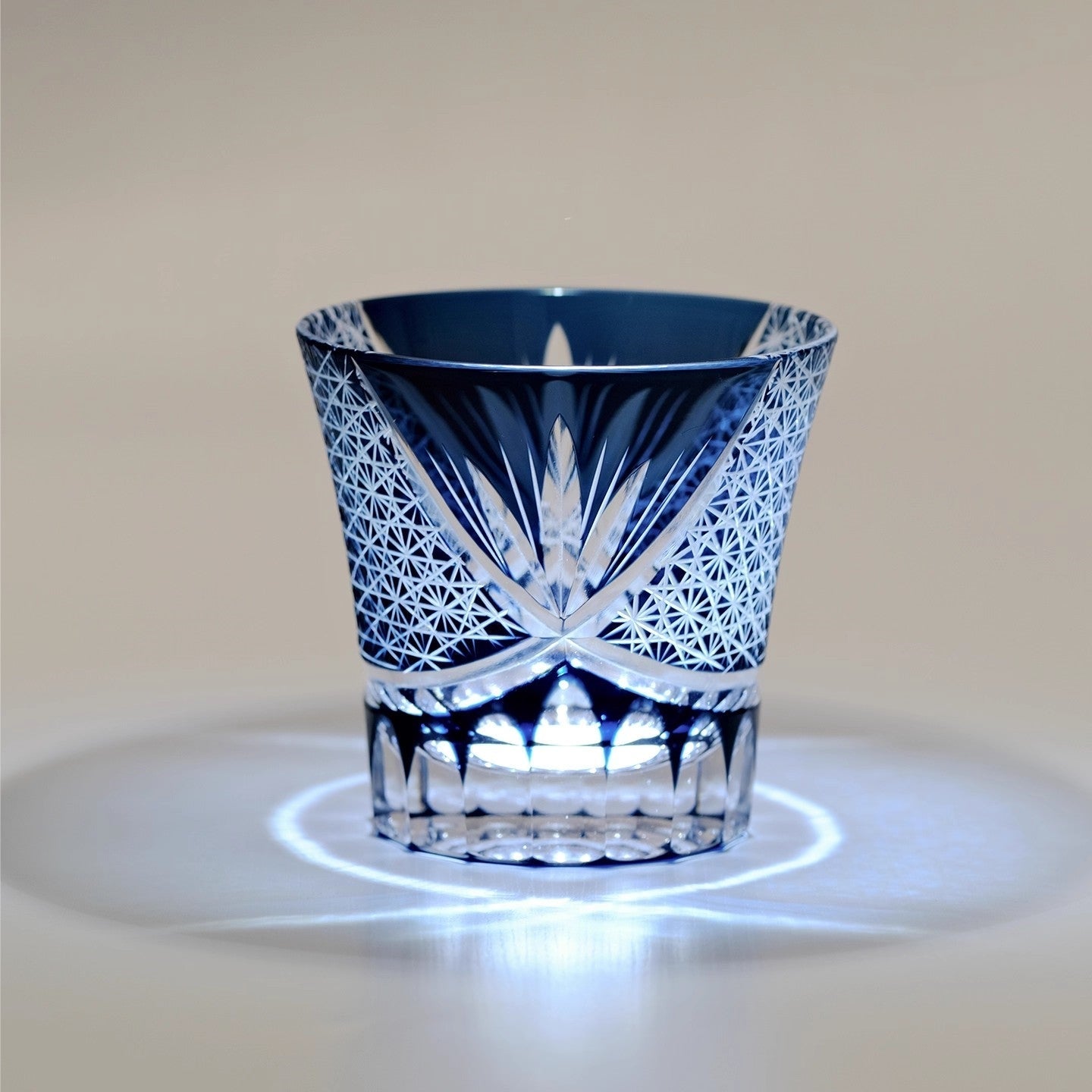 Bicchiere Edo Kiriko – 'Fiore Viola' – Scatola in legno GuerraHome