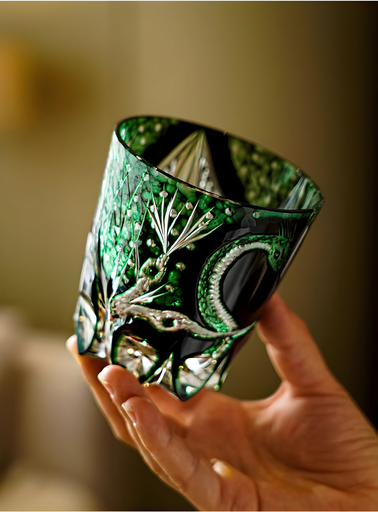 Bicchiere Edo Kiriko – “Serpente Smeraldo” – Scatola in legno GuerraHome