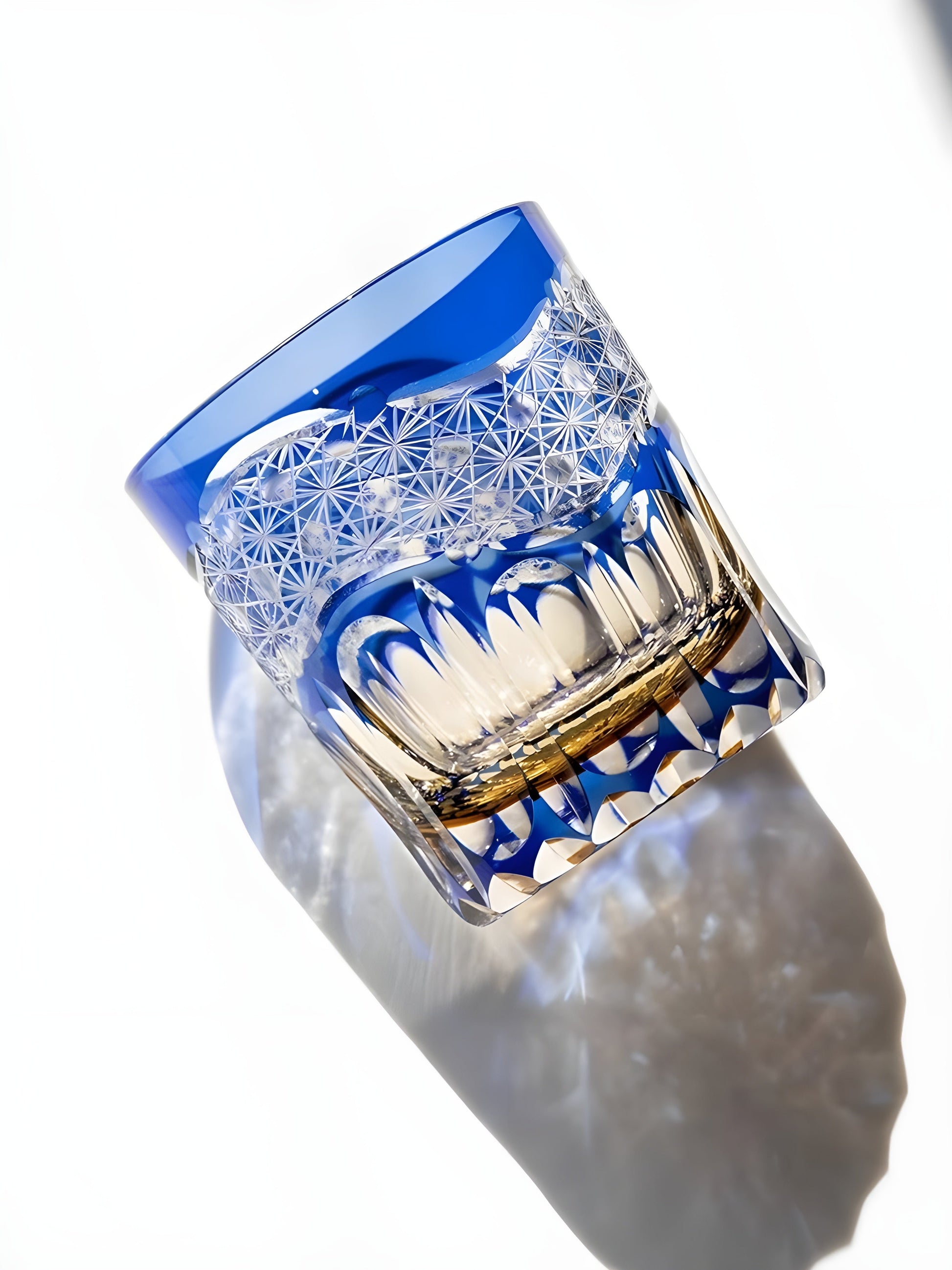 Bicchiere Edo Kiriko – 'Prisma Zaffiro' – Scatola in Legno GuerraHome