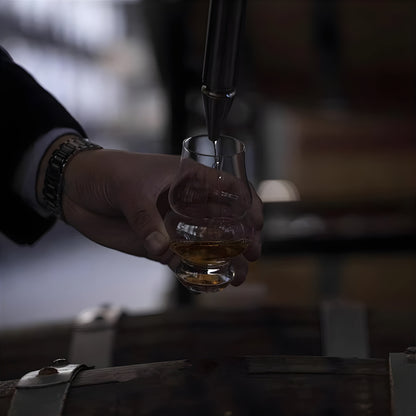 Bicchiere da Whisky Professionale in Cristallo – Design Double Belly per Degustazione e Nosing GuerraHome